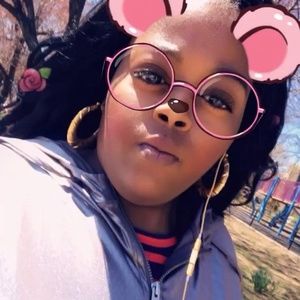 Meet your Posher, Fatima